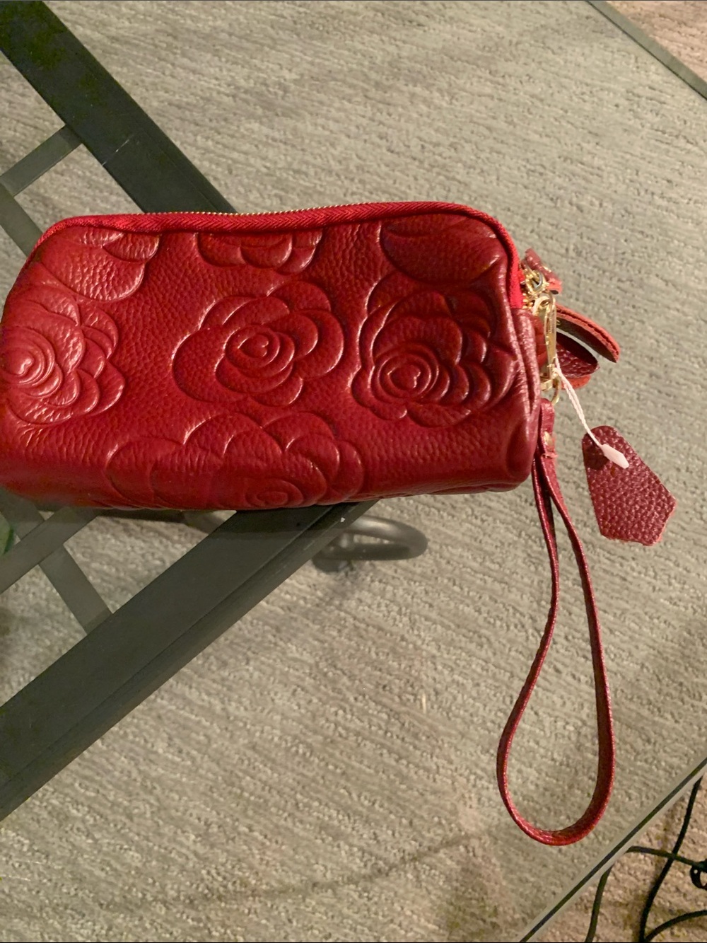 NWOT BOSTANTEN Red Leather Wristlet w embossed rose floral design 3 zip pockets